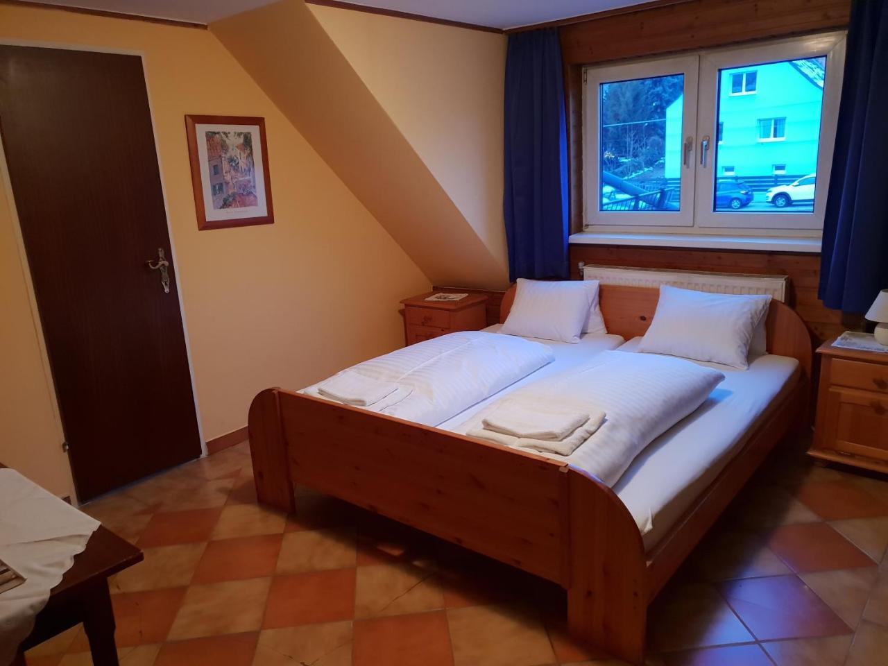 Pirates Hotel Hainburg an der Donau Eksteriør bilde